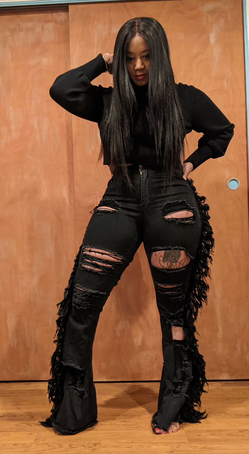 BLACK FRINGE ME OUT JEANS