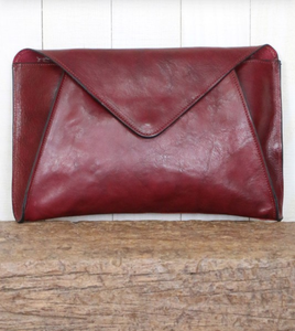 LEATHER ENVELOPE CLUTCH